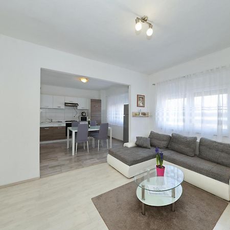 Apartment Mirela ザダル エクステリア 写真