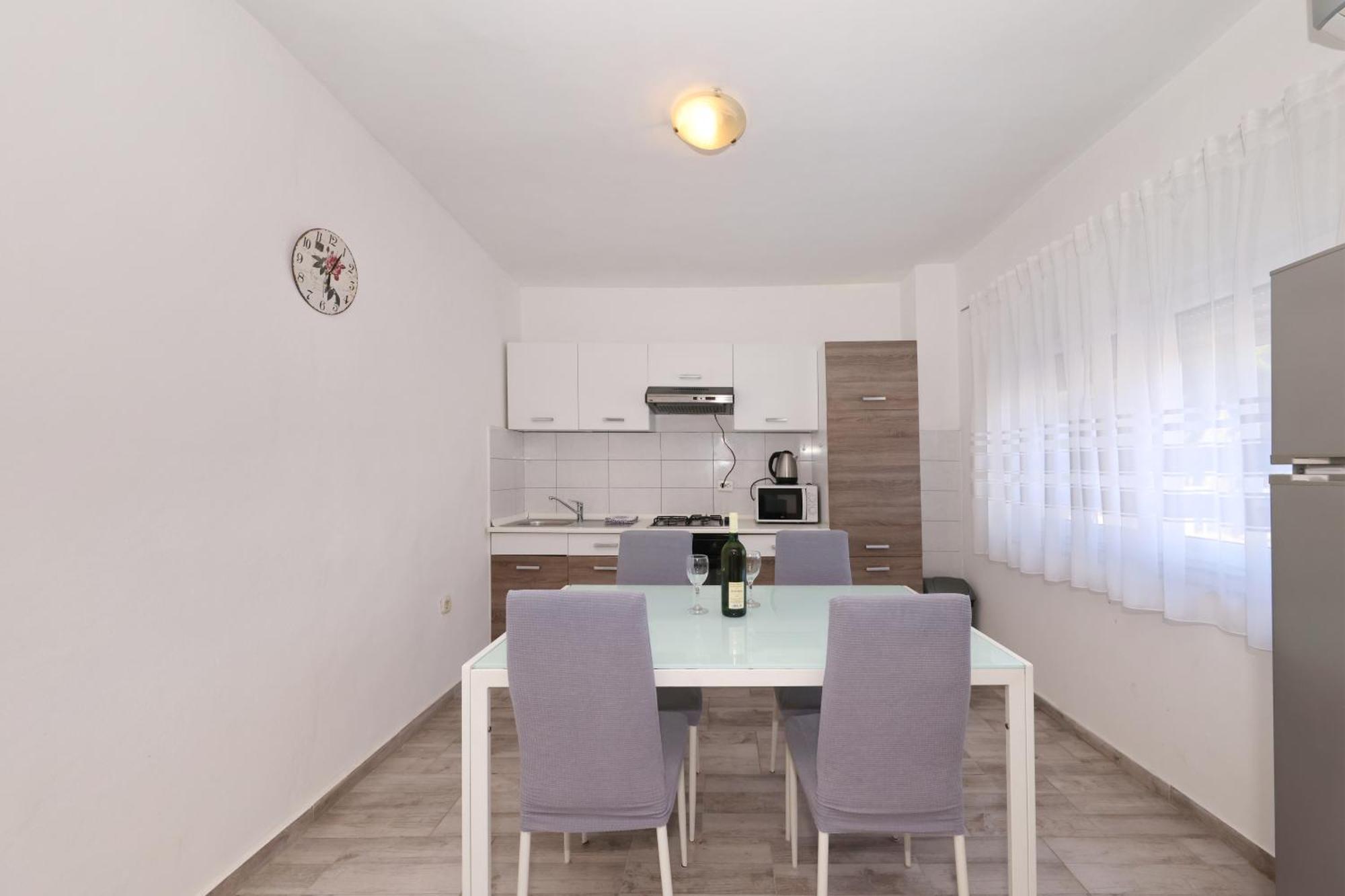 Apartment Mirela ザダル エクステリア 写真